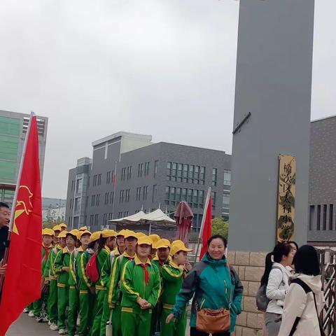 传承红色基因，赓续红色血脉        太行小学六年级258班研学活动