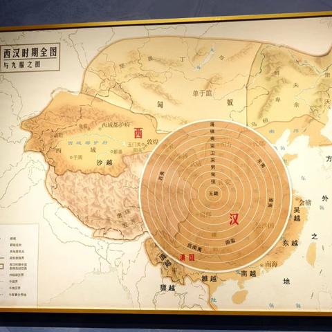 跟着他，在彩云之南