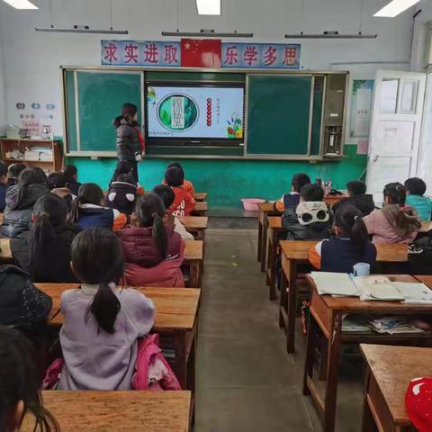 薛庄镇明德小学惊蛰节气 主题活动纪实