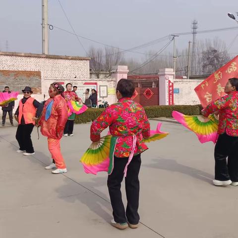 【欢欢喜喜过大年】大地欢歌闹新春，载歌载舞庆丰年——彭集街道孙流泽村“村晚”侧记