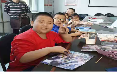 【我们的节日·欢乐中国年 】“指尖上的新春 童趣里的福意”