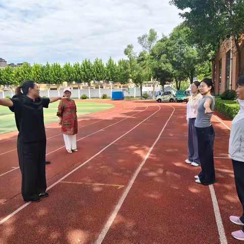 凝心聚力共教研  深根智悟行致远 ——新区小学体育学科教研