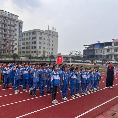 “学习二十大，争做好队员”---蕲春县第六实验小学范铺校区开展少先队建队日活动