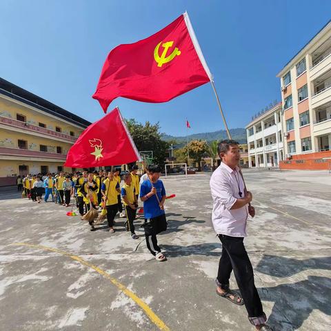 春风化雨润万物，不忘初心学雷锋——盈江县那邦镇中心小学开展学雷锋志愿服务