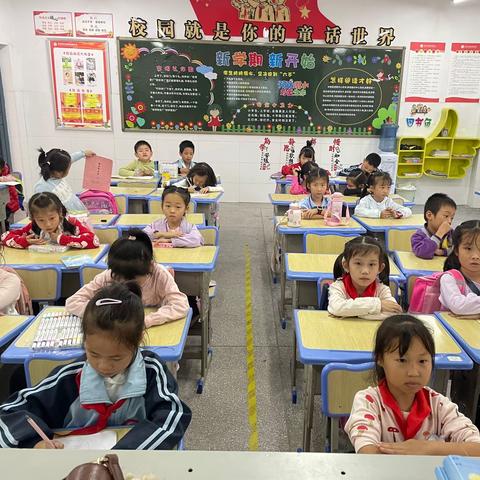 富强小学一、二年级美术社团•秋季期末作品成果展