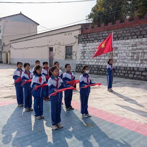 争做新时代好队——附城小学一年级入队