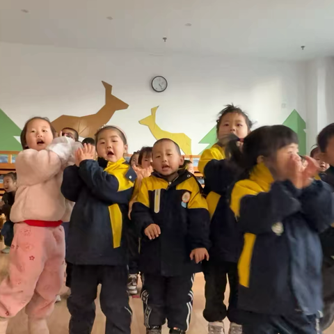 【课程故事】我在长大——富丹友谊幼儿园小四班