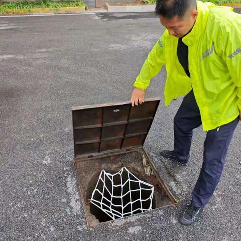 开学在即，安全先行！西安陕文投睿德职业高级中学筑牢校园安全防线
