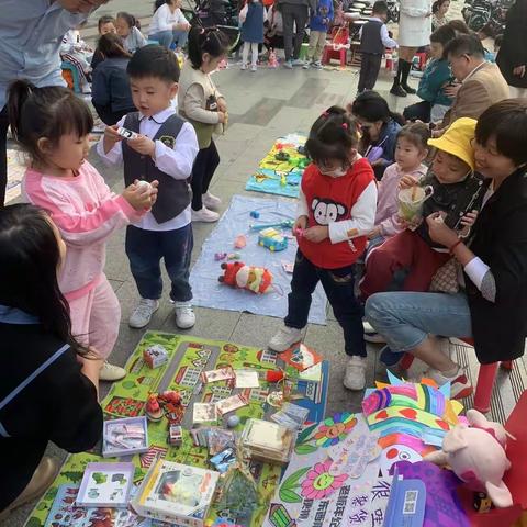 “跳蚤市场🍂萌娃当家🤪”——银座小英才幼儿园跳蚤市场交换日