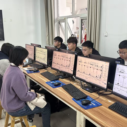 优化专业人才培养，提升学生技能大赛水平