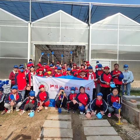 走进田园大课堂 实践感悟劳动美— —泗阳特校组织开展秋季劳动研学活动