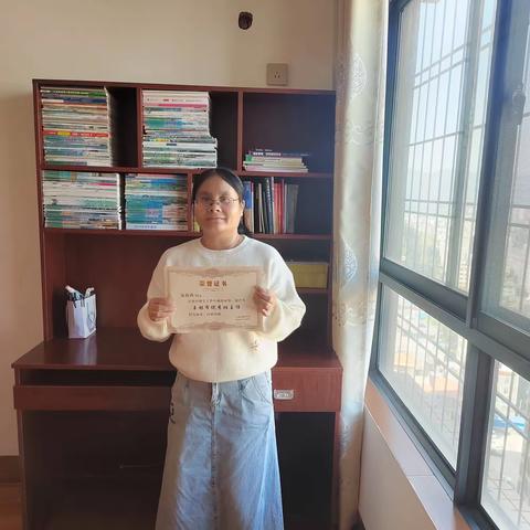 史海导航，德馨育人 ——陆川县初级中学优秀教师庞海燕先进事迹