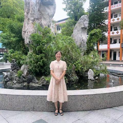 【三峰精神 师韫风华】 ——陆川县初级中学优秀教师先进事迹