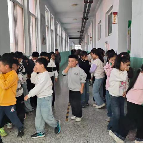 郭里集中心小学消防演练活动纪实