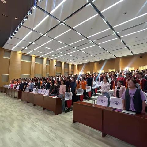 歌声嘹亮颂祖国，红心向党筑梦乡—––首师滨中“Singing for China: 庆国庆 • 英语红歌合唱比赛”活动