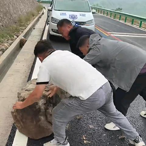 超乎责任的担当 主动作为的典范