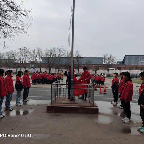 绿色健康上网,拒绝沉迷网络——祁县南社小学“预防小学生网络沉迷”主题班会