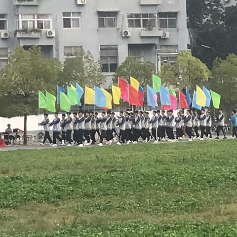 驰骋赛场，青春飞扬—舞钢市实验初级中学2023届秋季运动会（副本）