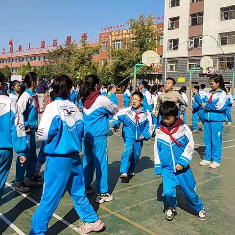 【灵武市第二小学五年级（4）班】公开课——精彩课堂、共同成长，开放日主题活动纪实