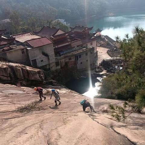 3月17日礼拜日大罗山休闲峡谷线