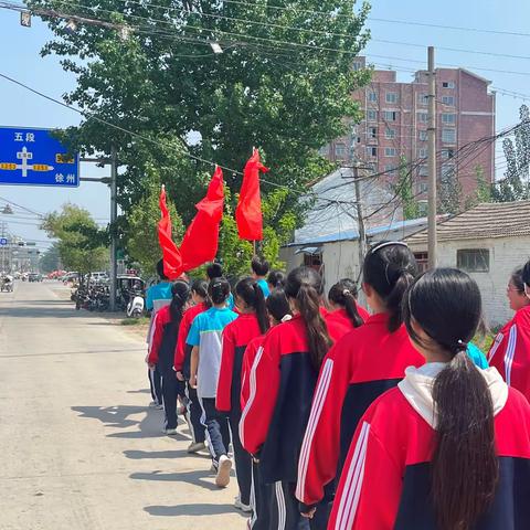 践行航天精神 争做时代新人