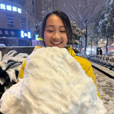 雪中即雪