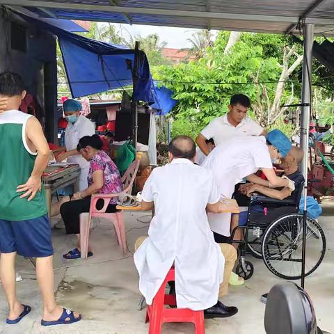 携手送健康：立新村网格员助力老年人体检