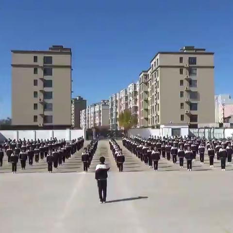 经典相伴，强国有我  ——记汪家铺小学读书活动