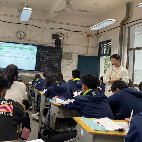 促新秀成长，展课堂风采 ——记2023-2024学年第二学期初中数学新入职教师汇报课展示