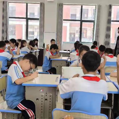 光阴的故事——校园里的成长印记