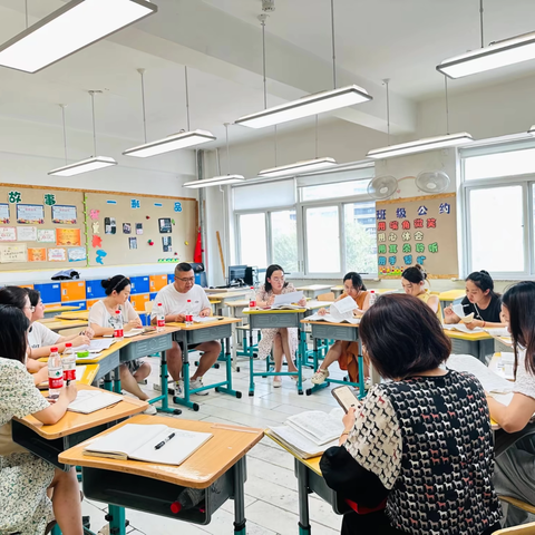 思往之质量，追行之方向——铁西区王洪凤数学名师工作室成员王晓飞参加五年组质量分析会并做数学科主旨分析