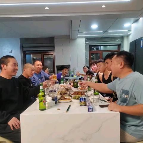 文化传承——智慧蛇 吃苦耐劳——劳动蛇