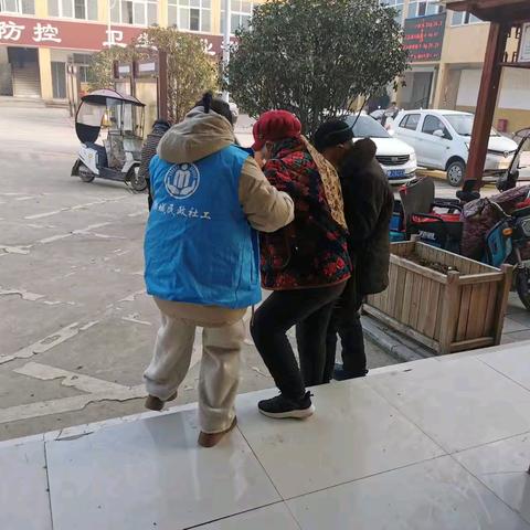 情暖乡村 守护桑榆 义诊活动