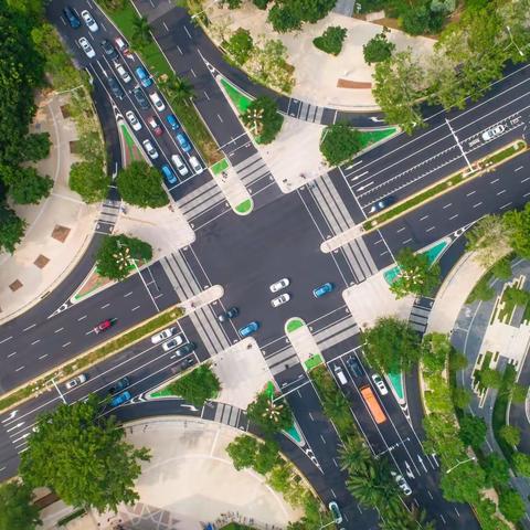 打造深圳市“首条慢行系统示范道路”--红荔路