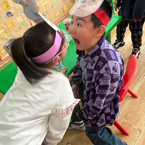 幼儿园的快乐生活——伶俐晨曦幼儿园大二班一周回顾