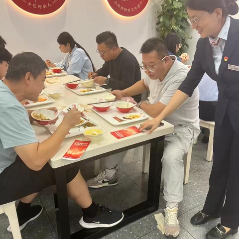 金融教育宣传月｜中国银行青岛海尔路支行走进青岛“超意兴”餐厅