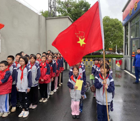 “走进消防大队，向劳动者致敬”主题活动﻿——蕲春县第二实验小学管窑校区