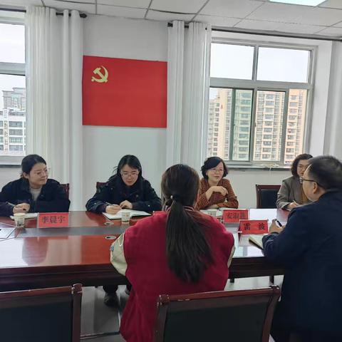 市经济社会调查队副队长安淑莲一行5人到经开区就一季度农业生产情况进行调研