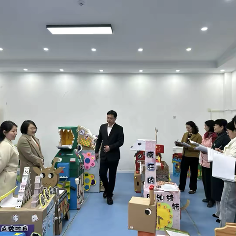 匠心巧手  以玩促教——汝州市教体局教育装备电教管理中心开展2025年度全市中小学幼儿园自制教（玩）具、暨学生科技创新小制作小发明评选活动