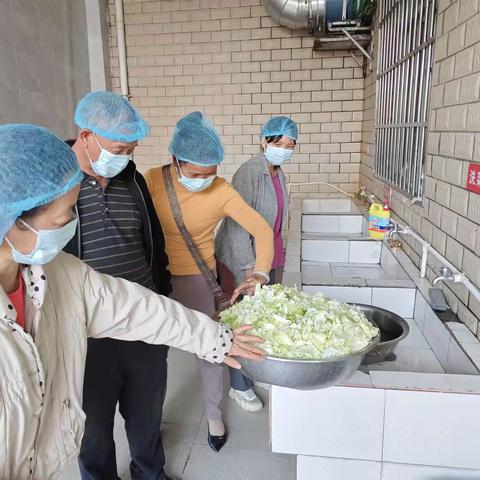 沙芜中心小学2025年春季膳食委员会沉浸式体验活动