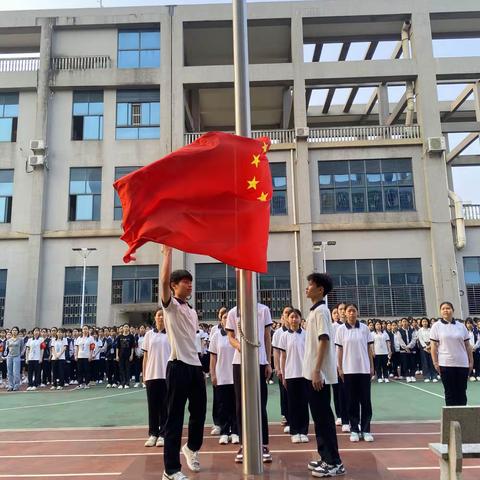 海口和健幼师职业学校--“第6周早会”。