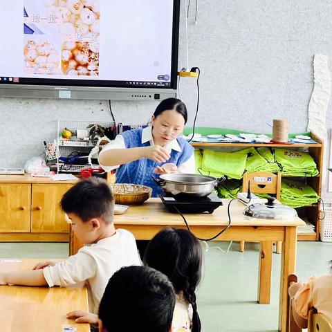 【高幼·家长助教】巧手妈妈进课堂，桂花圆子香喷喷