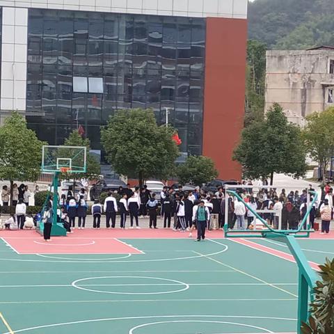共团结  赴未来——洪江市职业中专校运会   养殖会计（2）班锦集