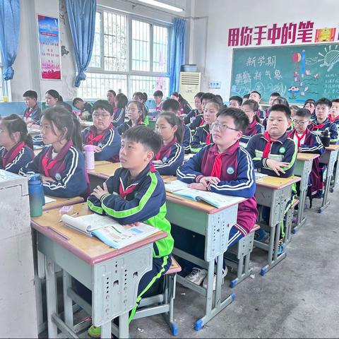 携手同行，快乐成长———城区第四小学六年级三班班级掠影