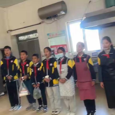 “	培养劳动精神,展示劳动技能”——阿柔乡寄宿制民族小学劳动技能之厨艺大赛