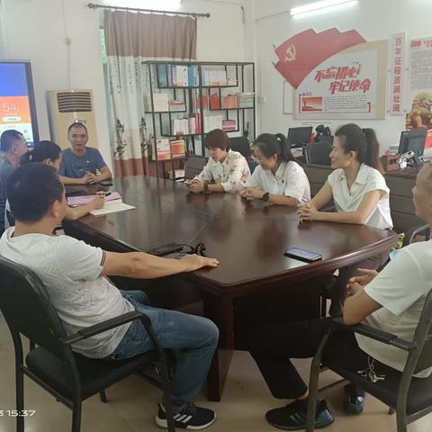 中共文昌中学后勤支部委员会深入学习《习近平总书记关于教育的重要论述》主题教育(12月)