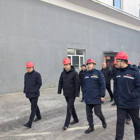 围场县县委书记刘洋一行到围场分公司调研指导工作