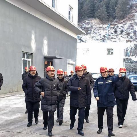 围场县县长孙立良一行到围场分公司进行调研指导和慰问工作