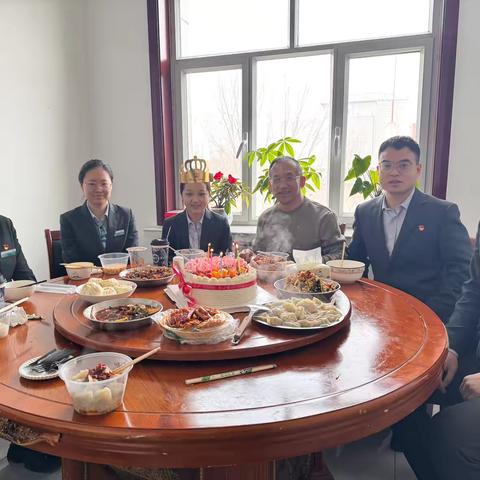 【巾帼展风采 慰问送祝福】花园兵团支行用真情致敬每一个“她”