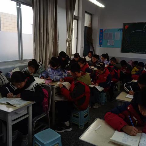 阅读点亮人生，书香浸润校园—大荔县实验小学教育集团石槽中心小学读书活动启动仪式